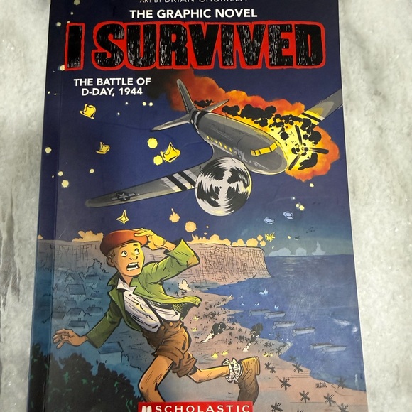 Colorful Children's Book Collection - Picture 5 of 10